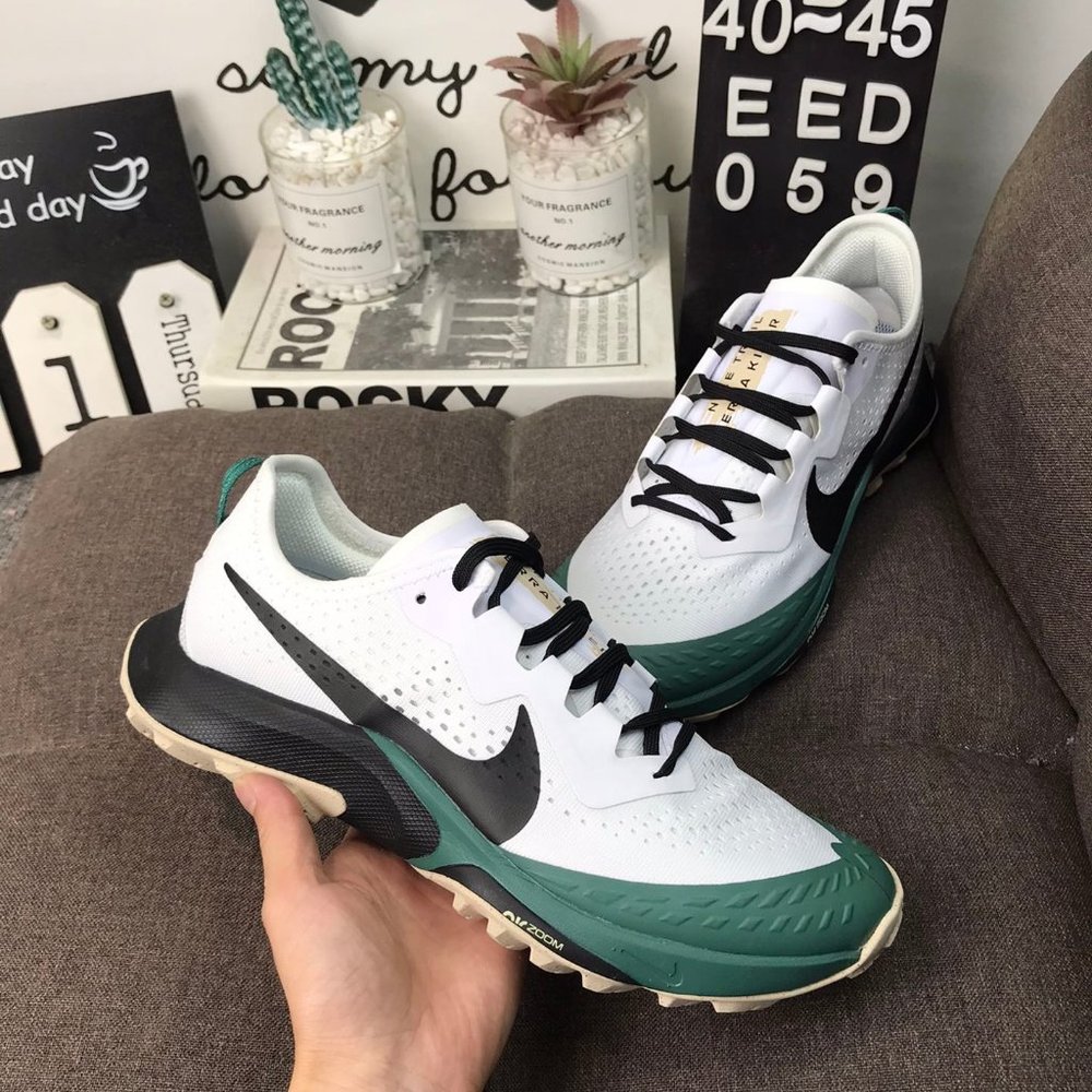Air Zoom Terra Kiger 7